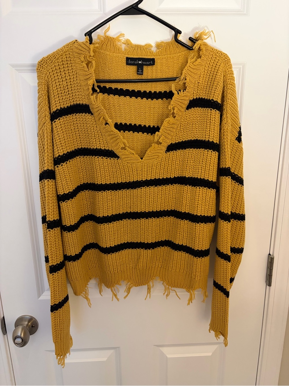 Derek Heart Mustard Yellow & Black Striped Distressed V-Neck Knit Sweater Large